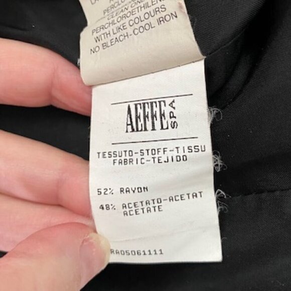 MOSCHINO Cheap & Chic Single Button Black Cropped Suit Blazer Jacket Sz 6 - Picture 13 of 14